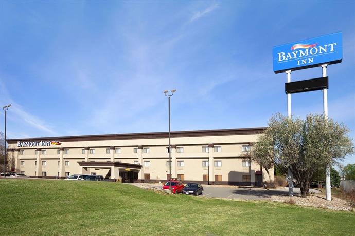 Baymont by Wyndham Sioux Falls Hotel